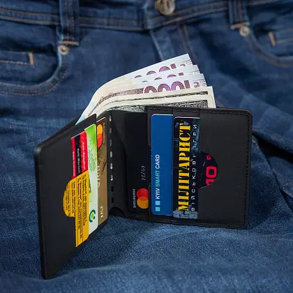 12 - Гаманець M-Tac Slim Elite. Чорний