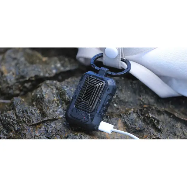 6 - Портативный фумигатор кемпинговый Flextail Light Repel. Зелёный
