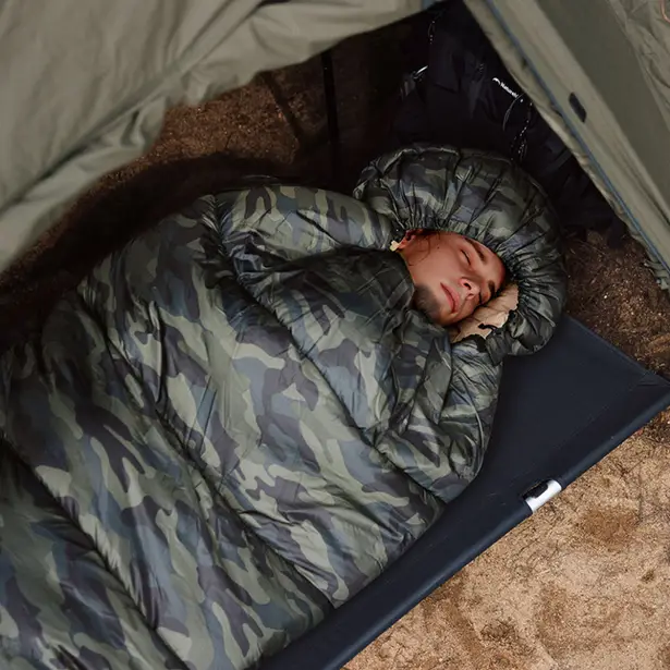 9 - Спальний мішок з капюшоном Naturehike M320 CNK2350WS023, зелений камуфляж, правий
