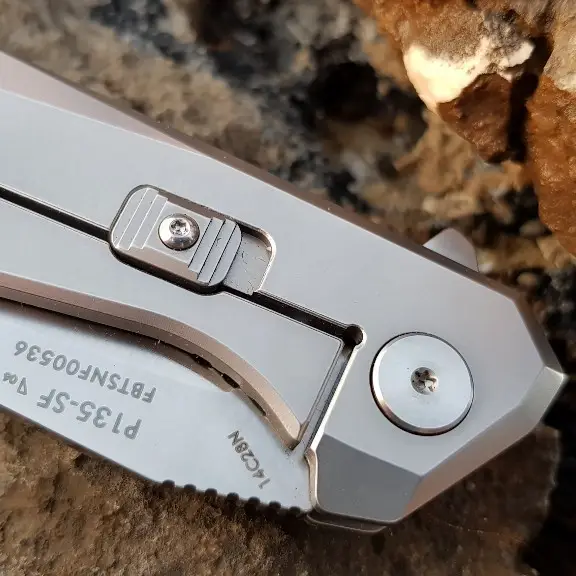 21 - Складной нож Ruike P135-SF