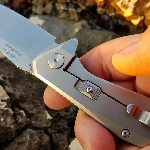 18 - Складной нож Ruike P135-SF