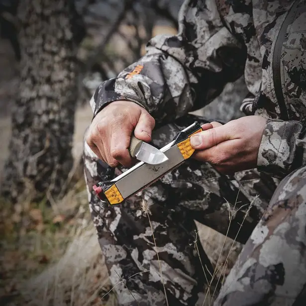 11 - Work Sharp Guided Field Sharpener 221 Точилка ручная поштучно