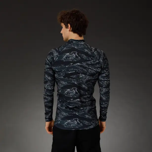 8 - Мужской рашгард SPECPROM Black Tiger Stripes Camo