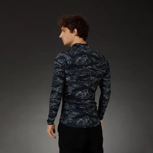 11 - Мужской рашгард SPECPROM Black Tiger Stripes Camo