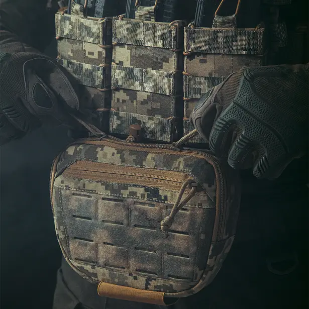 8 - Плитоноска TUR PRO Скелетон, 3 підсумки для AK/AR з системою швидкого скидання. Molle. Колір Койот.