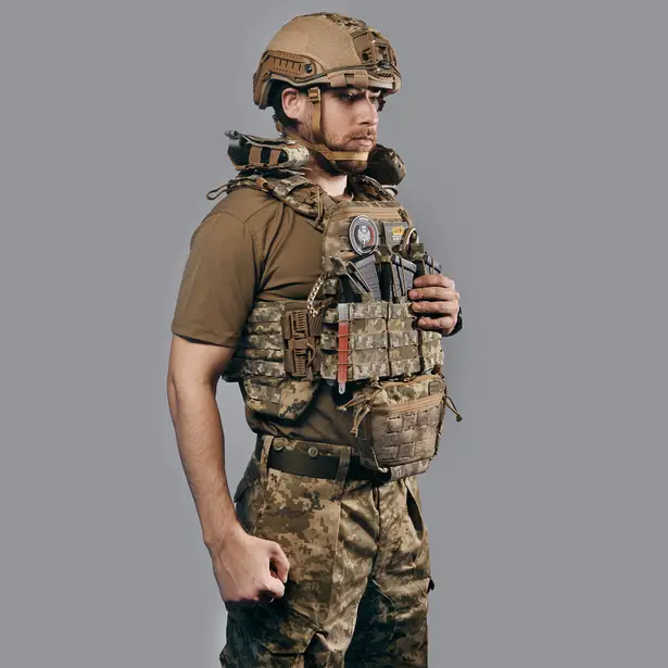 6 - Бронежилет 3-го класса (TUR PRO Gen 2). Вес 3.7 кг. С системой быстрого сброса. Molle. Цвет Пиксель. Размер M.