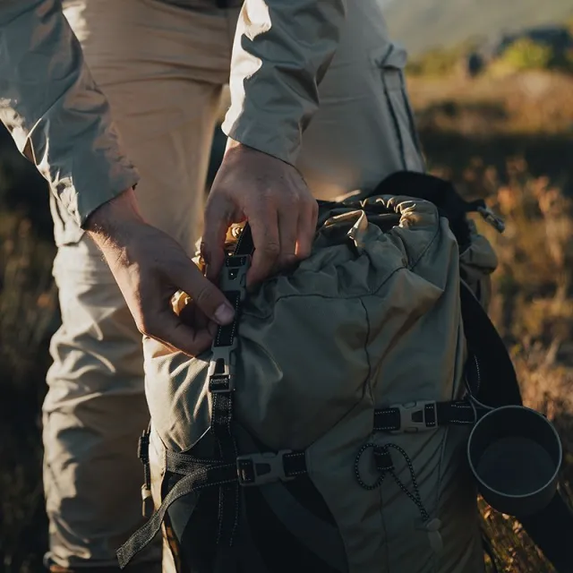 7 - Рюкзак туристичний Naturehike NH70B070-B, 70л+5л. Світло-коричневий