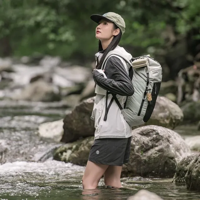 4 - Рюкзак туристичний Naturehike NH20BB206, 20л. Графіт в клітинку