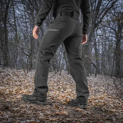 5 - Штаны M-Tac Soft Shell Winter. Черный