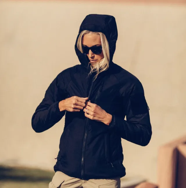 8 - Куртка жіноча Helikon Wolfhound Hoodie. Чорний