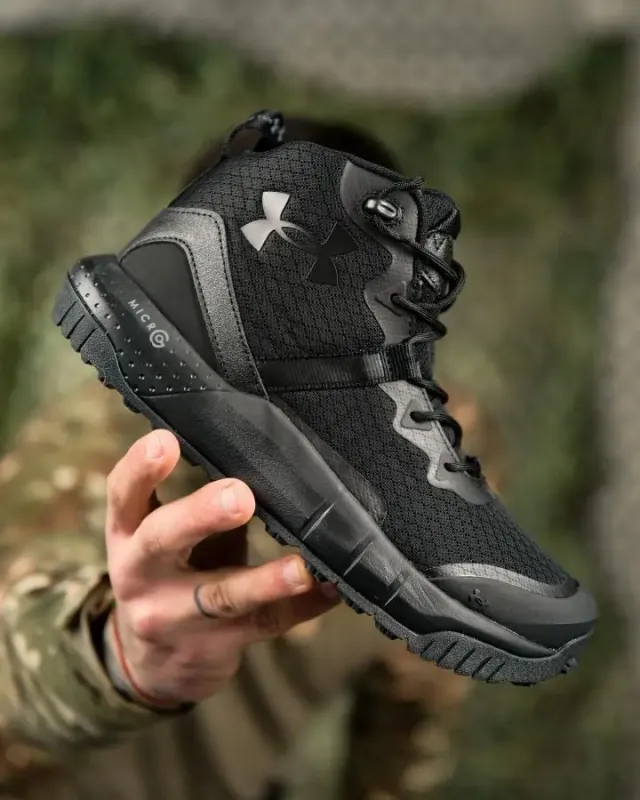 12 - Кроссовки летние тактические Under Armor . Черный