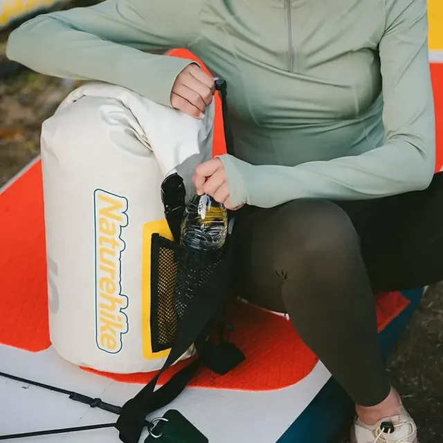 4 - Водонепроницаемый чехол Naturehike CNK2300BS017, 25л темно-зеленый