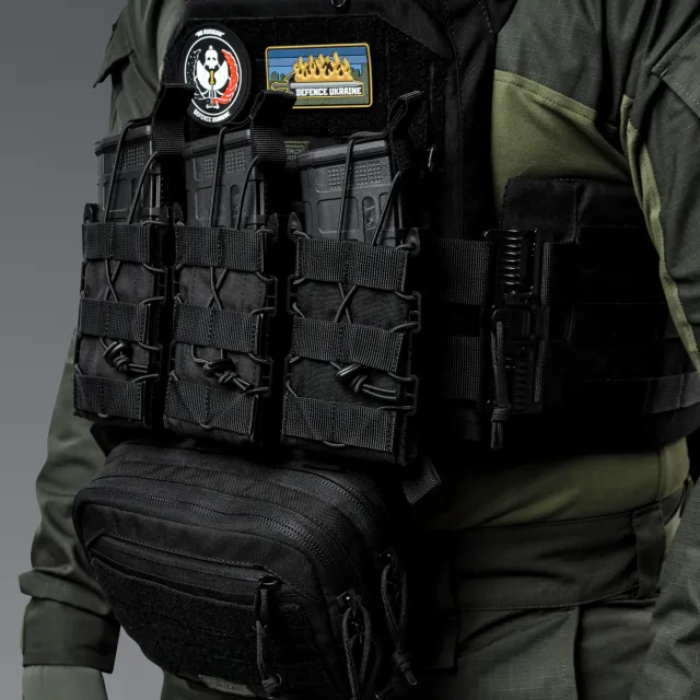5 - Одинарний пластиковий підсумок під магазини AK\AR. Cordura 1000D. Molle. Чорний